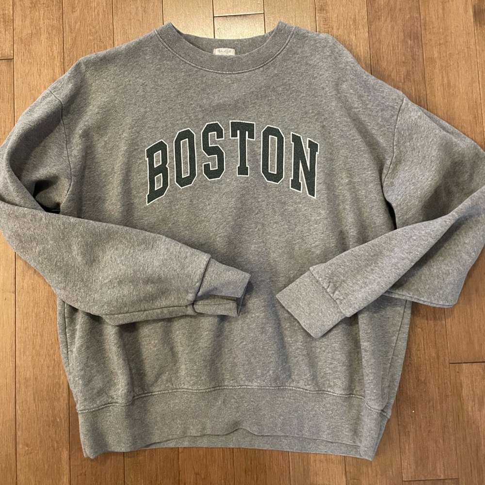 Brandy Melville sweater
